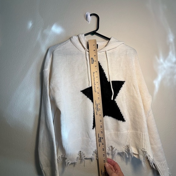 New Just Polly New York Cropped Oversized Star knit distressed sweater sz S - Picture 6 of 6